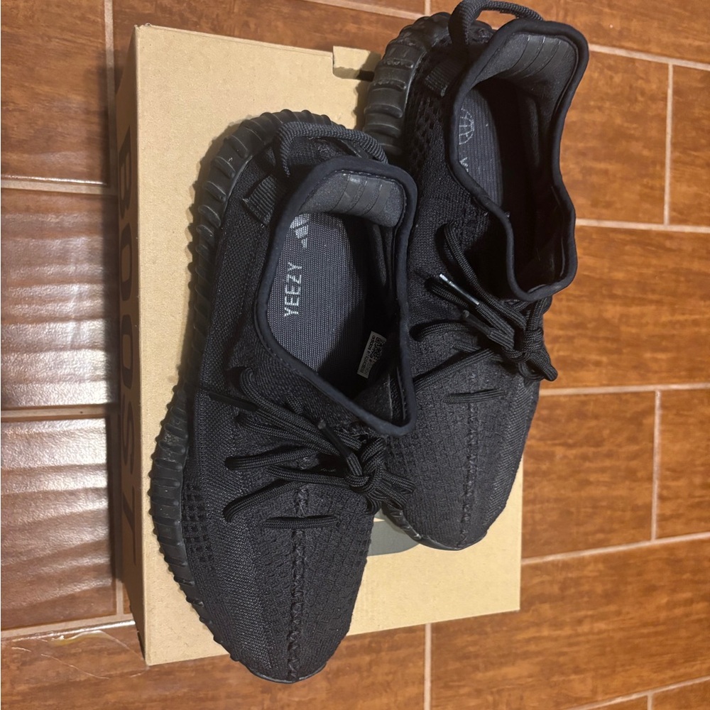 Yeezy 350 onyx - Picture 3 of 5